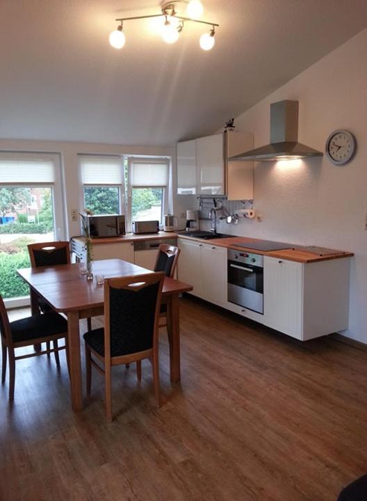 Omas Huus Apartment Esens Bagian luar foto